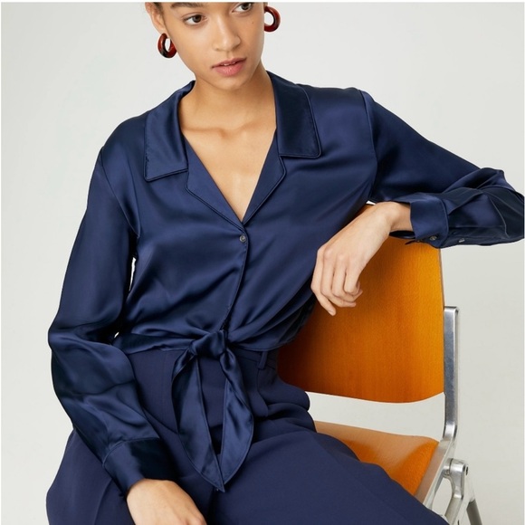 Aritzia Wilfred Effortless Satin Tie-front Blouse NWT Pure Indigo (Navy) - Large - Picture 2 of 11